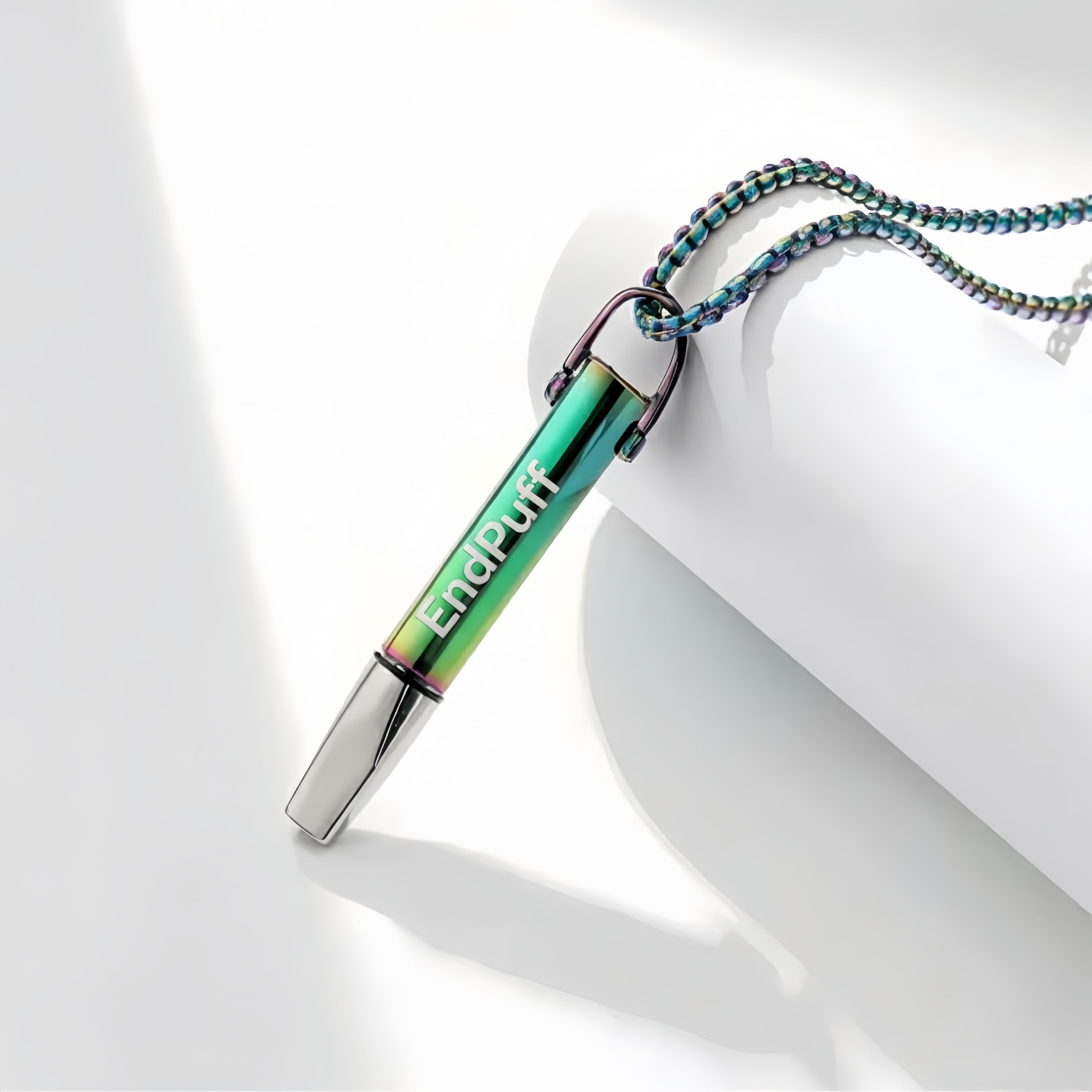 Collier sifflet anti-tabac